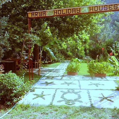 Arya Guest house